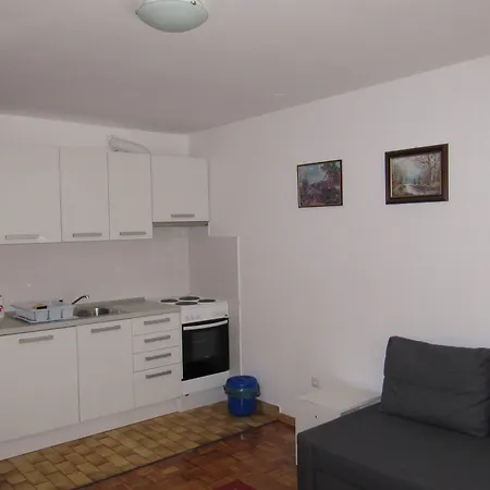 Kaninska Vas Apartman *