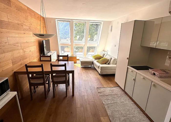 Kaninska Vas アパート ボヴェツ