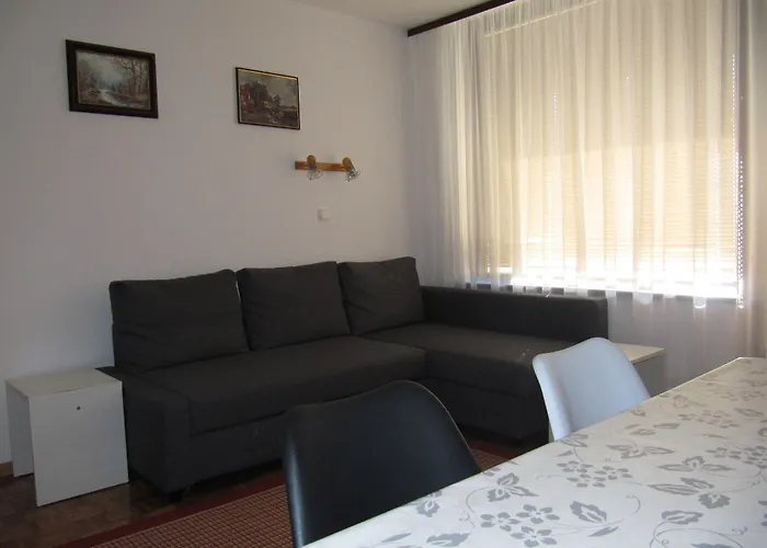 アパート Kaninska Vas